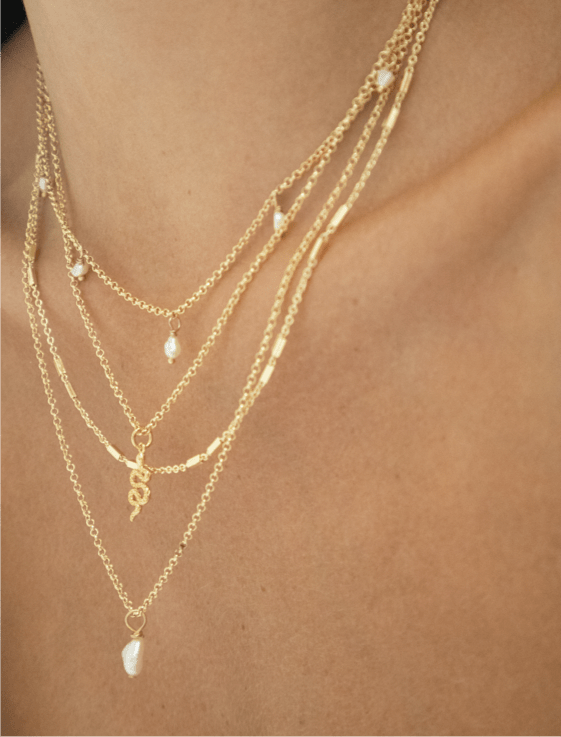 Wavy Pearl Pendant - Haylo & Co.